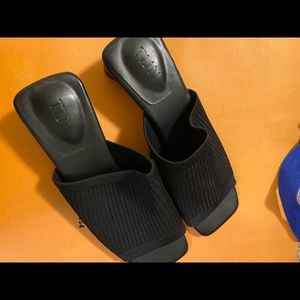 TLNJ black Mules BRAND NEW